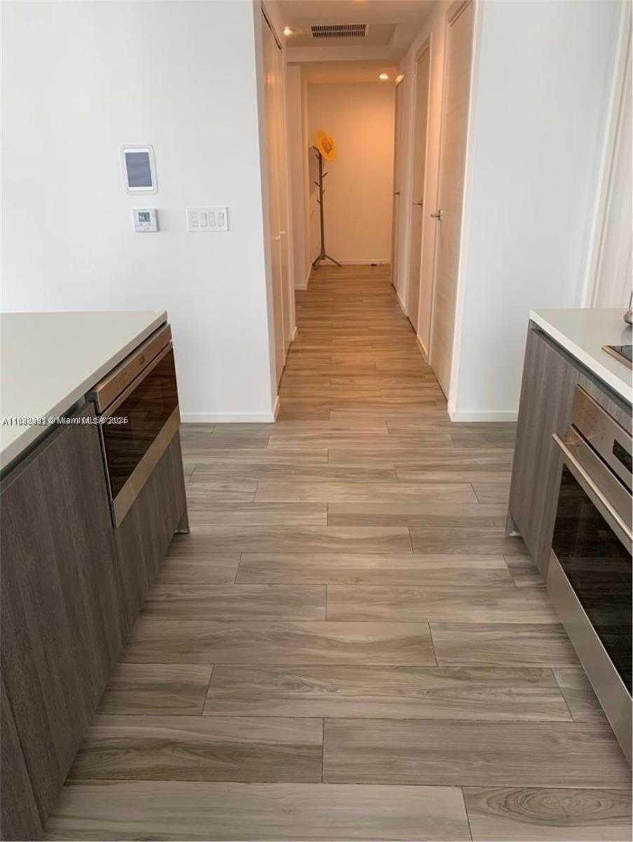 Small Image of 801 S MIAMI AVE, Miami Number 5