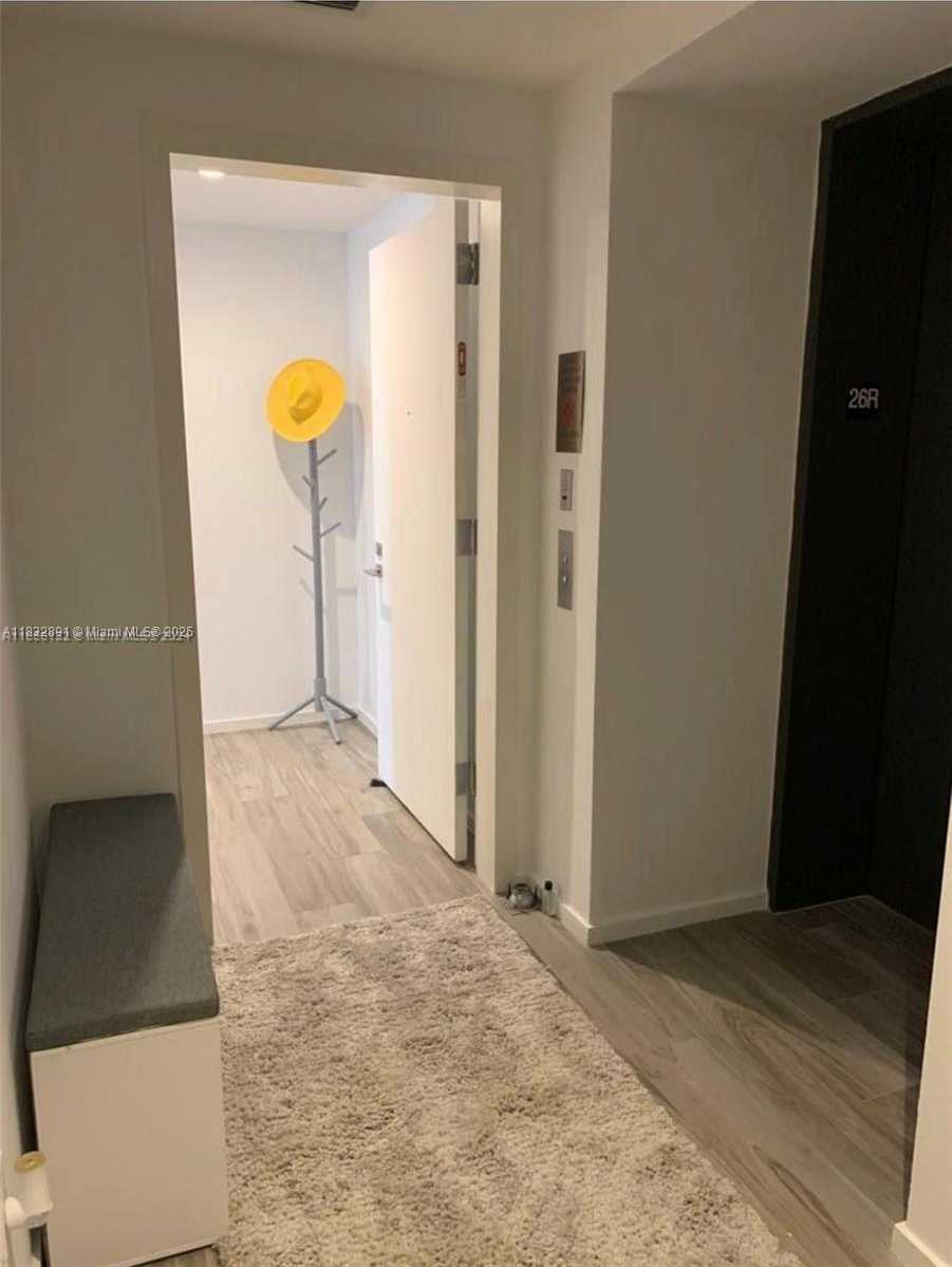 Small Image of 801 S MIAMI AVE, Miami Number 6