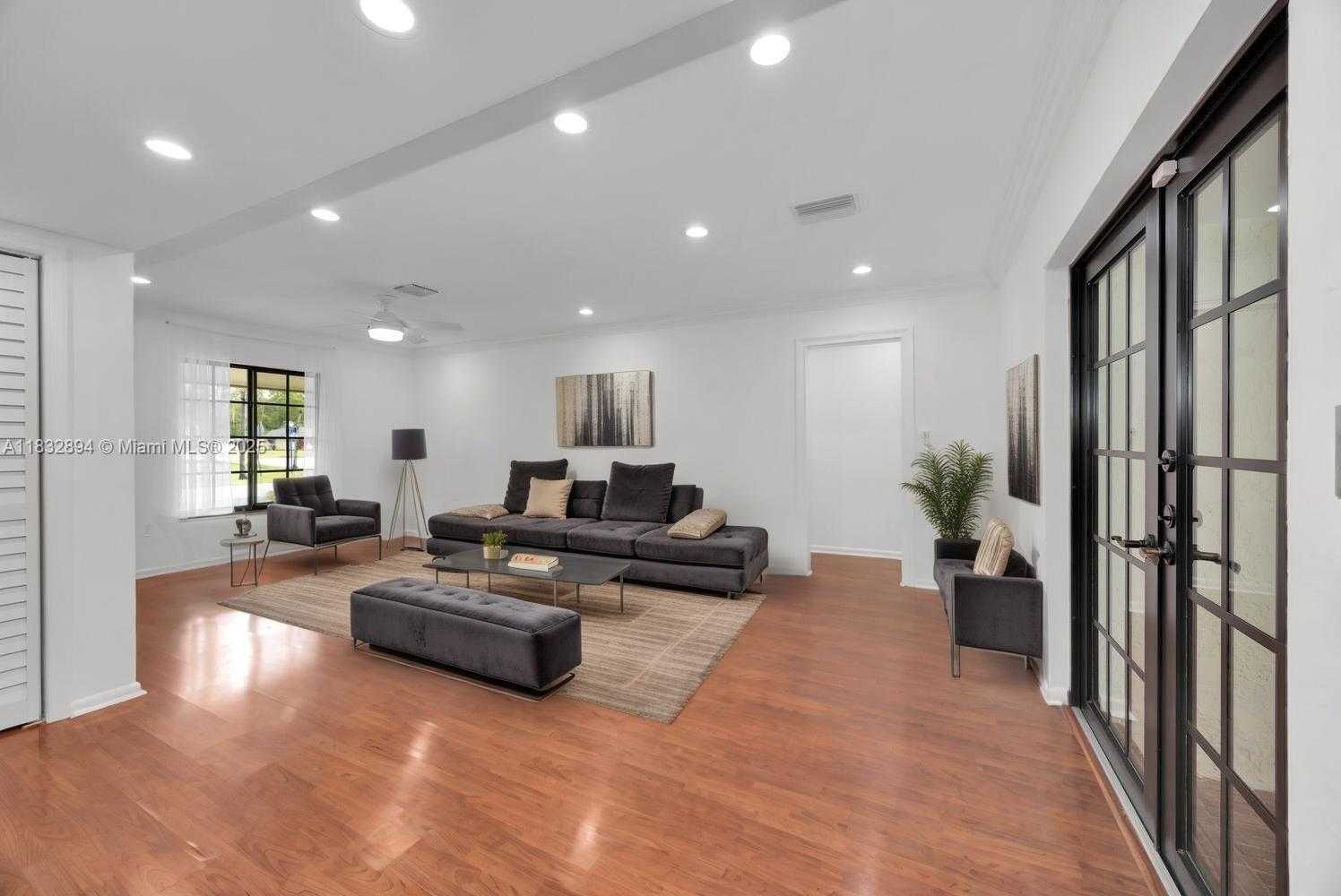 Small Image of 7804 SOUTH WEST 178TH TER, Palmetto Bay Number 20