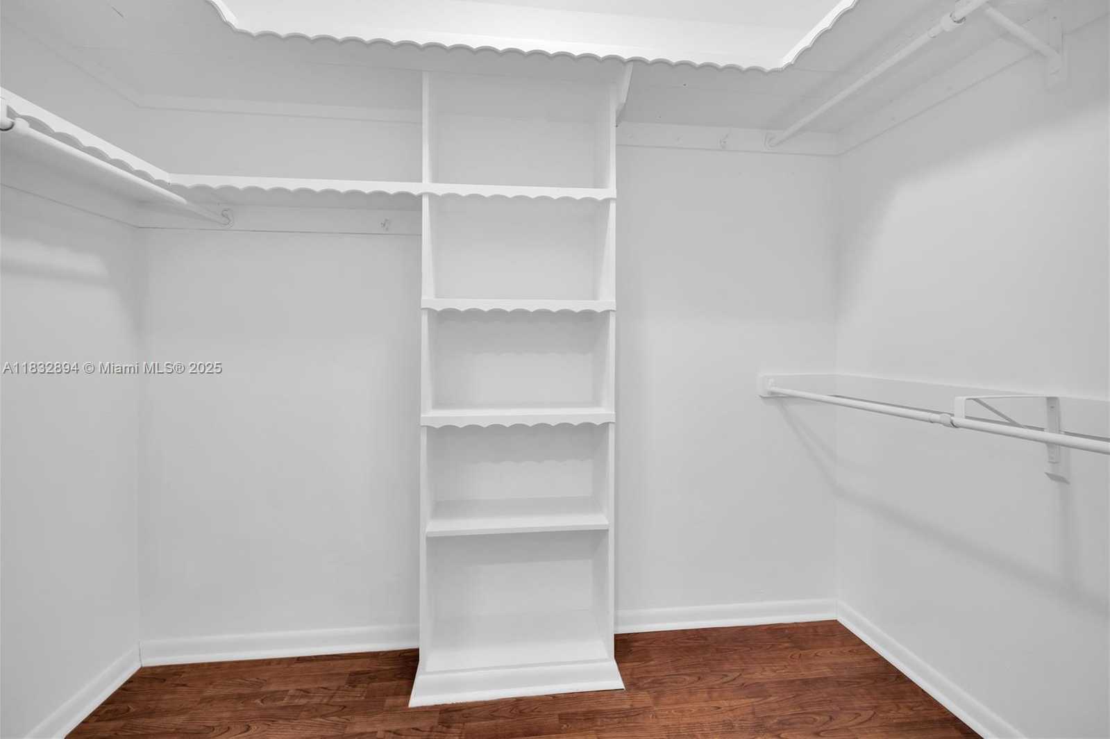 Small Image of 7804 SOUTH WEST 178TH TER, Palmetto Bay Number 23