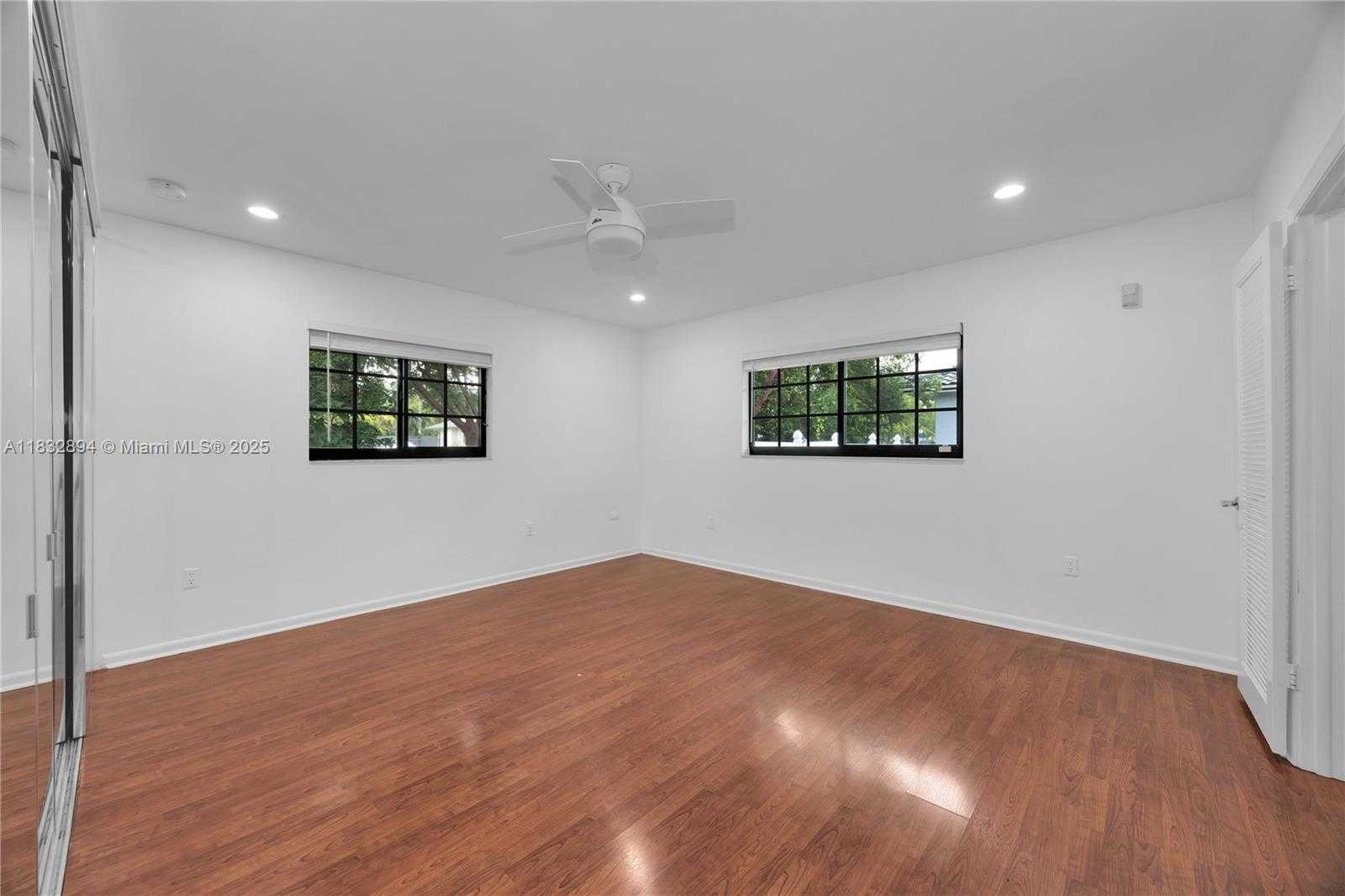 Small Image of 7804 SOUTH WEST 178TH TER, Palmetto Bay Number 27