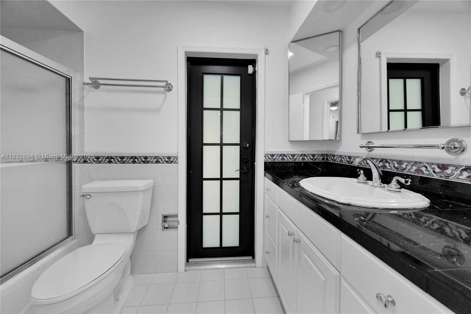 Small Image of 7804 SOUTH WEST 178TH TER, Palmetto Bay Number 29