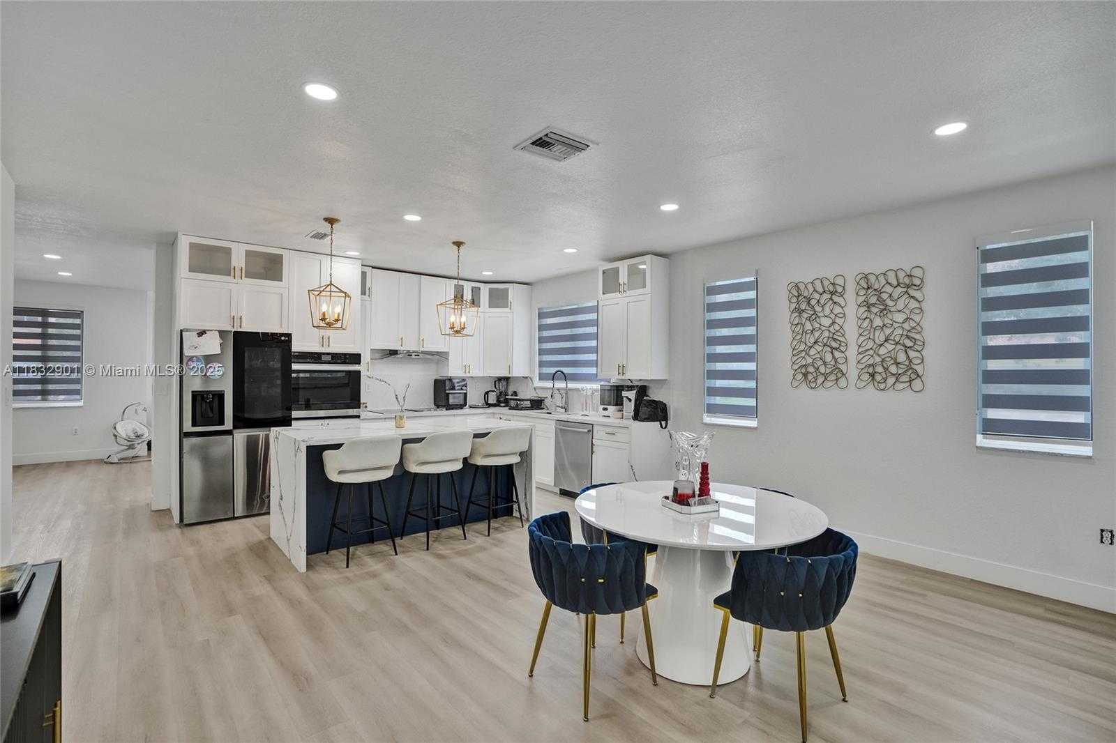Small Image of 20629 NORTH WEST 12TH CT, Miami Gardens Number 14
