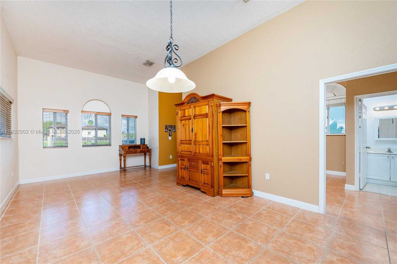 Small Image of 2605 NORTH EAST 41ST CIR, Homestead Number 15