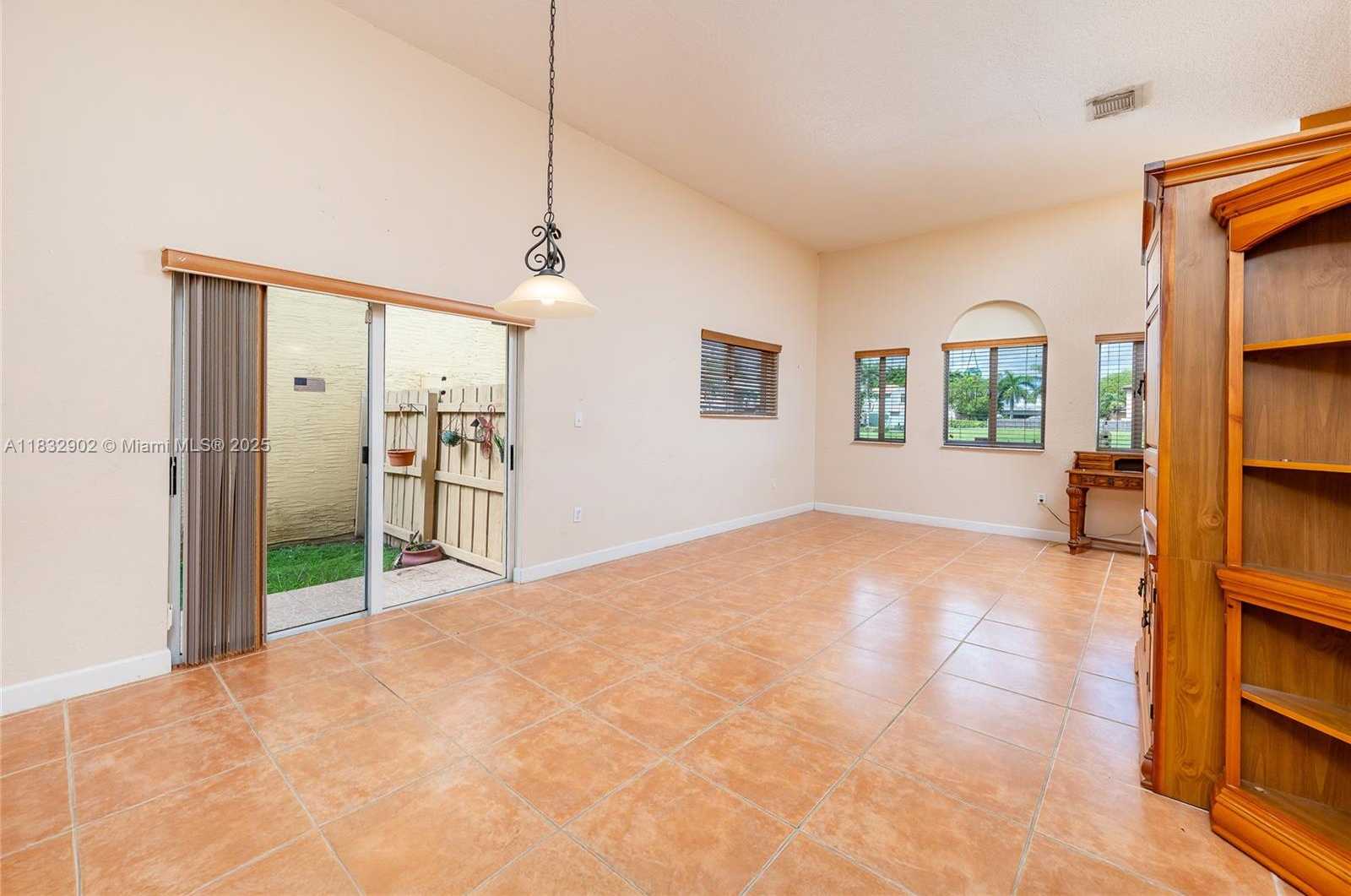 Small Image of 2605 NORTH EAST 41ST CIR, Homestead Number 17