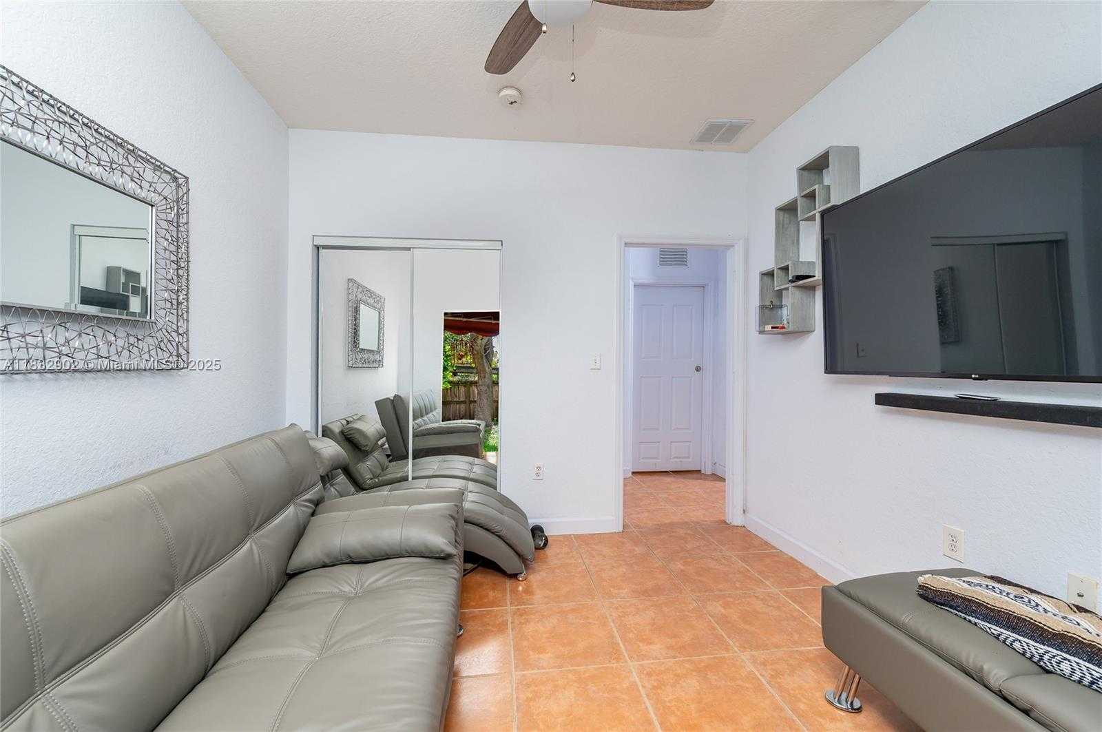 Small Image of 2605 NORTH EAST 41ST CIR, Homestead Number 24