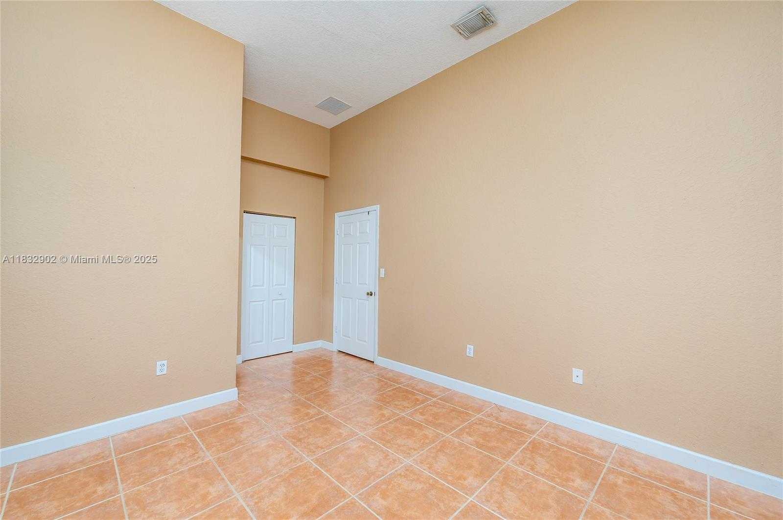 Small Image of 2605 NORTH EAST 41ST CIR, Homestead Number 27