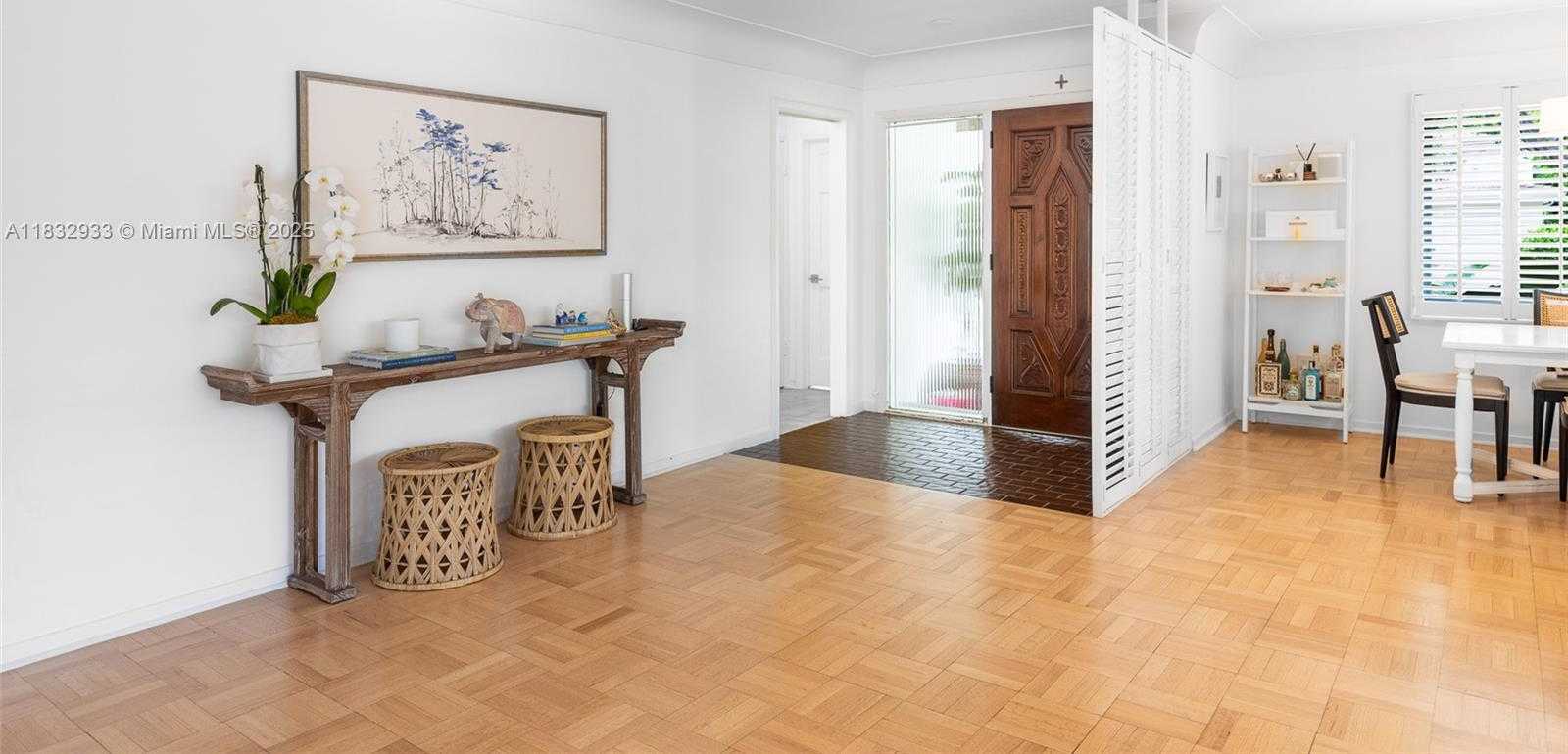 Small Image of 6915 BARQUERA ST, Coral Gables Number 19