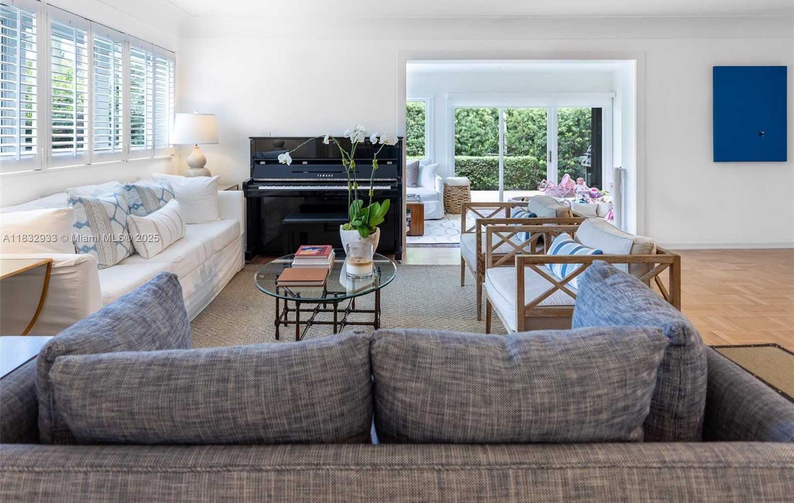 Small Image of 6915 BARQUERA ST, Coral Gables Number 21