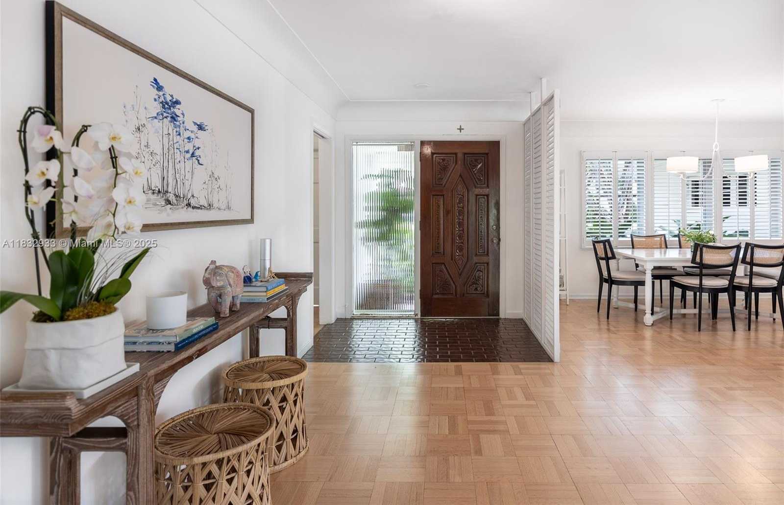 Small Image of 6915 BARQUERA ST, Coral Gables Number 22