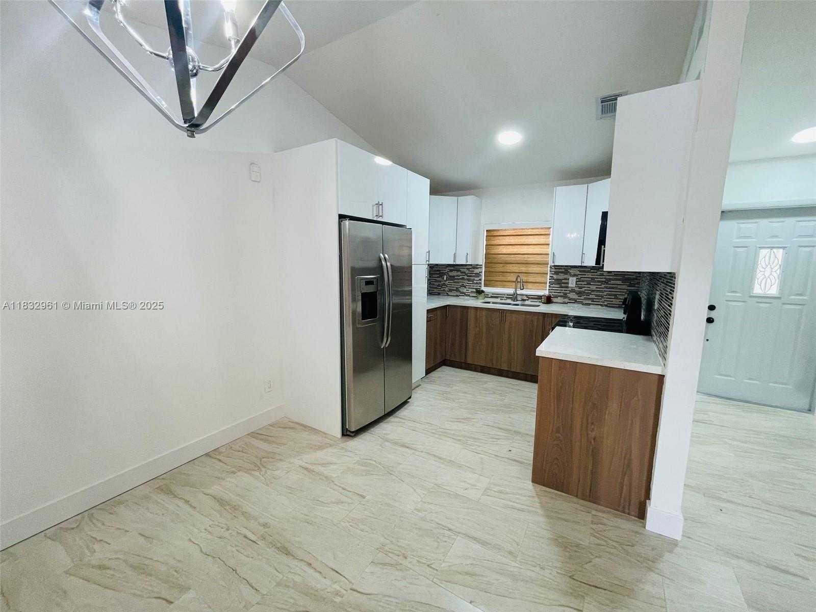 Small Image of 12740 SOUTH WEST 249TH TER, Homestead Number 5