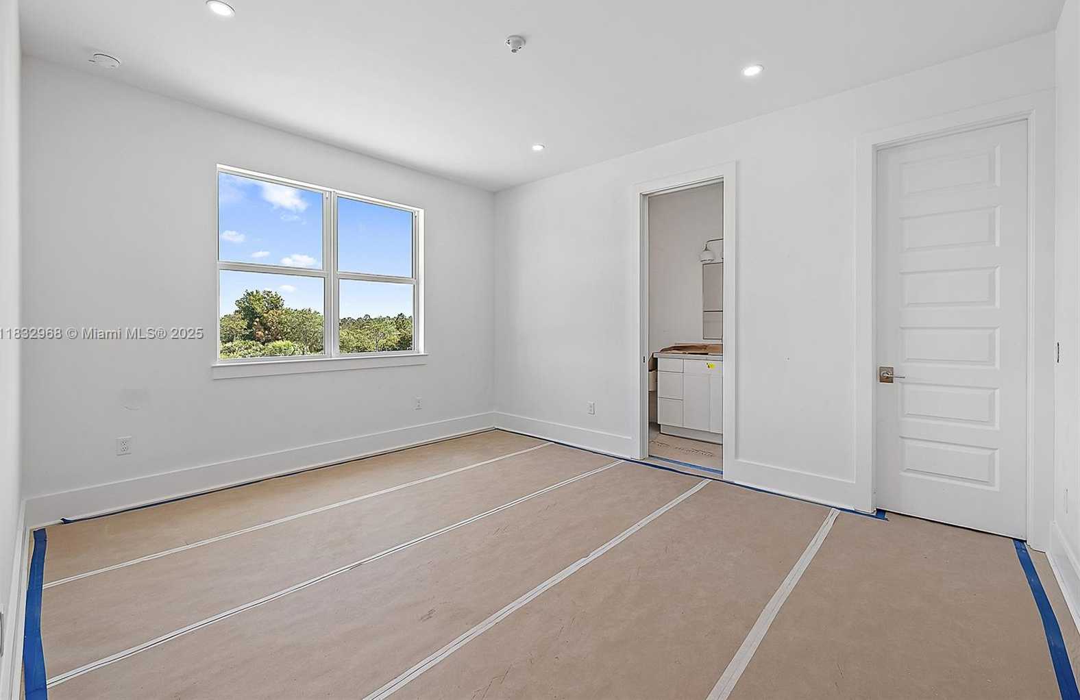 Small Image of 19505 SOUTH EAST TURNBRIDGE DR, Jupiter Number 29