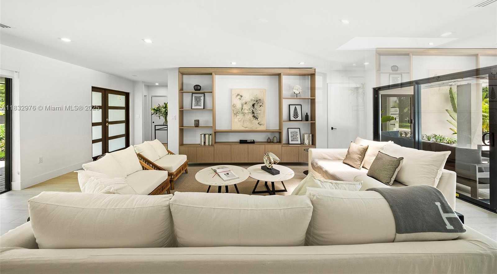 Small Image of 15121 SOUTH WEST 69TH CT, Palmetto Bay Number 11