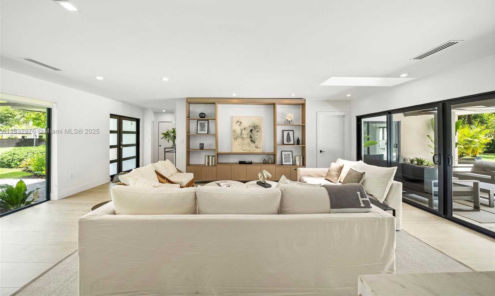 Small Image of 15121 SOUTH WEST 69TH CT, Palmetto Bay Number 12