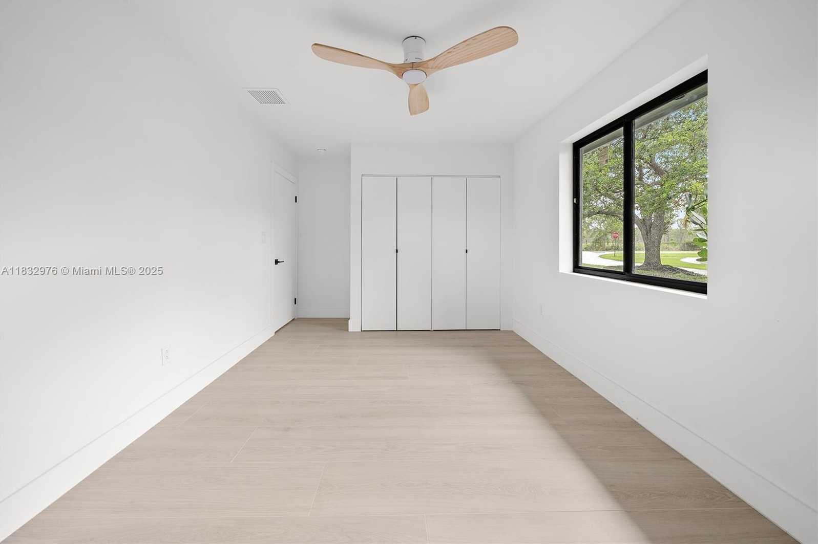 Small Image of 15121 SOUTH WEST 69TH CT, Palmetto Bay Number 38