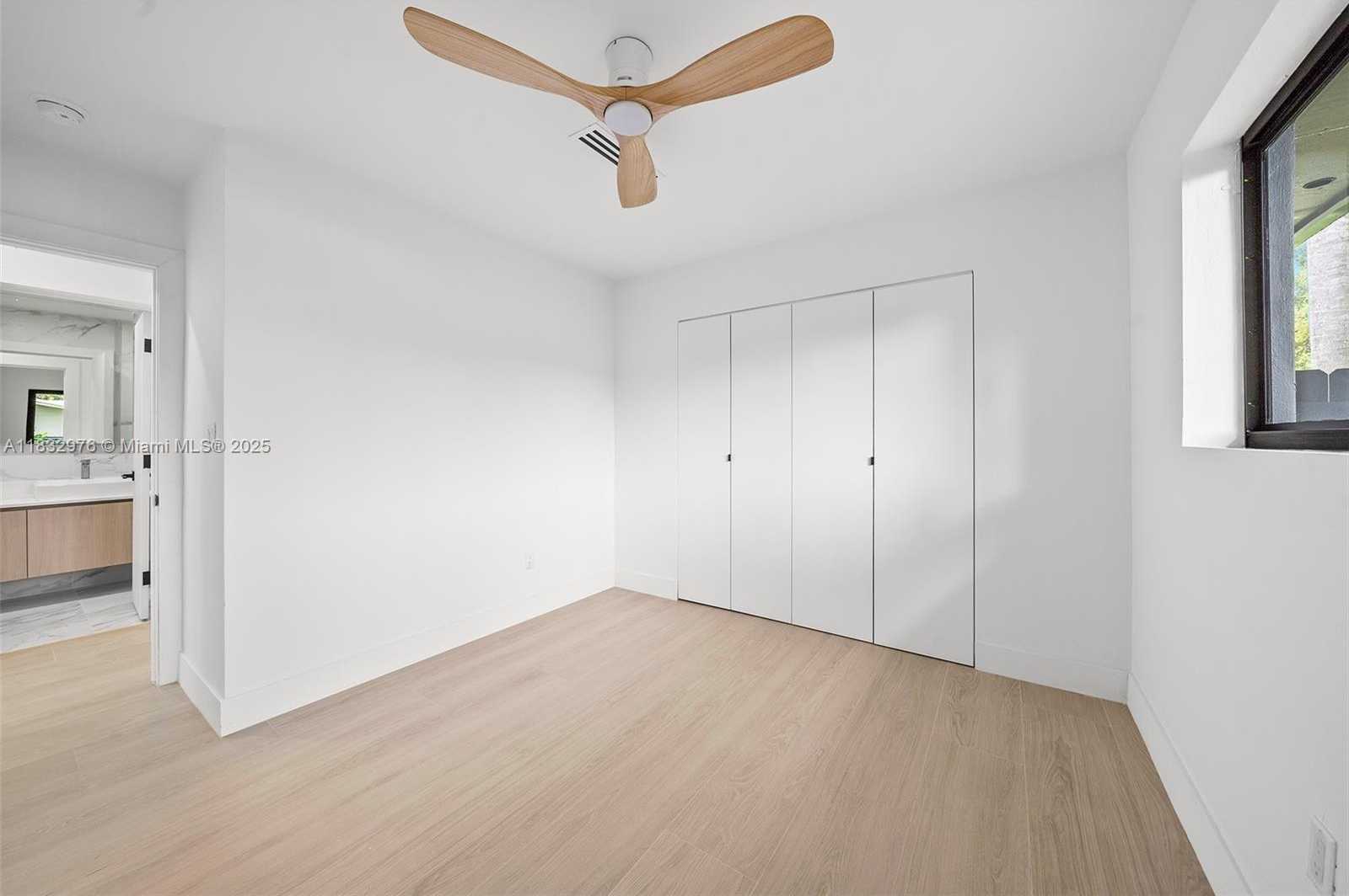 Small Image of 15121 SOUTH WEST 69TH CT, Palmetto Bay Number 43