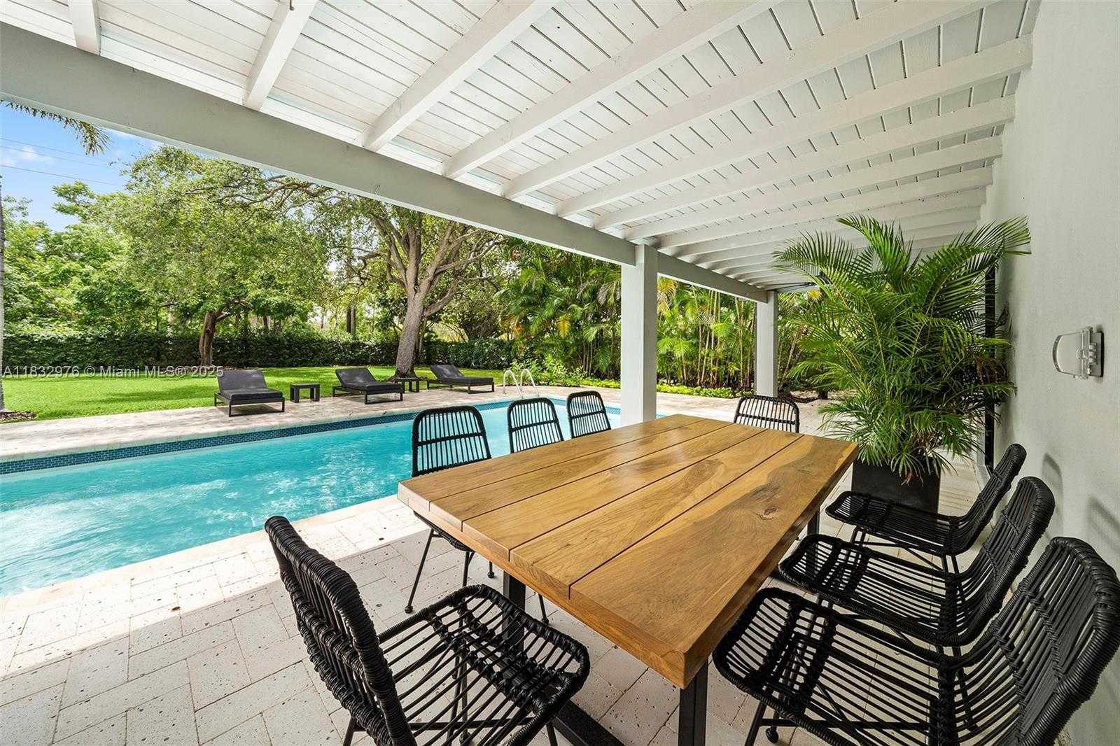 Small Image of 15121 SOUTH WEST 69TH CT, Palmetto Bay Number 49