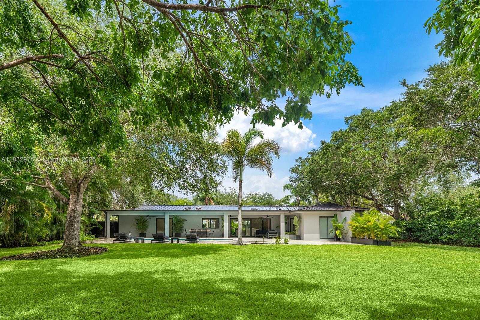 Small Image of 15121 SOUTH WEST 69TH CT, Palmetto Bay Number 60