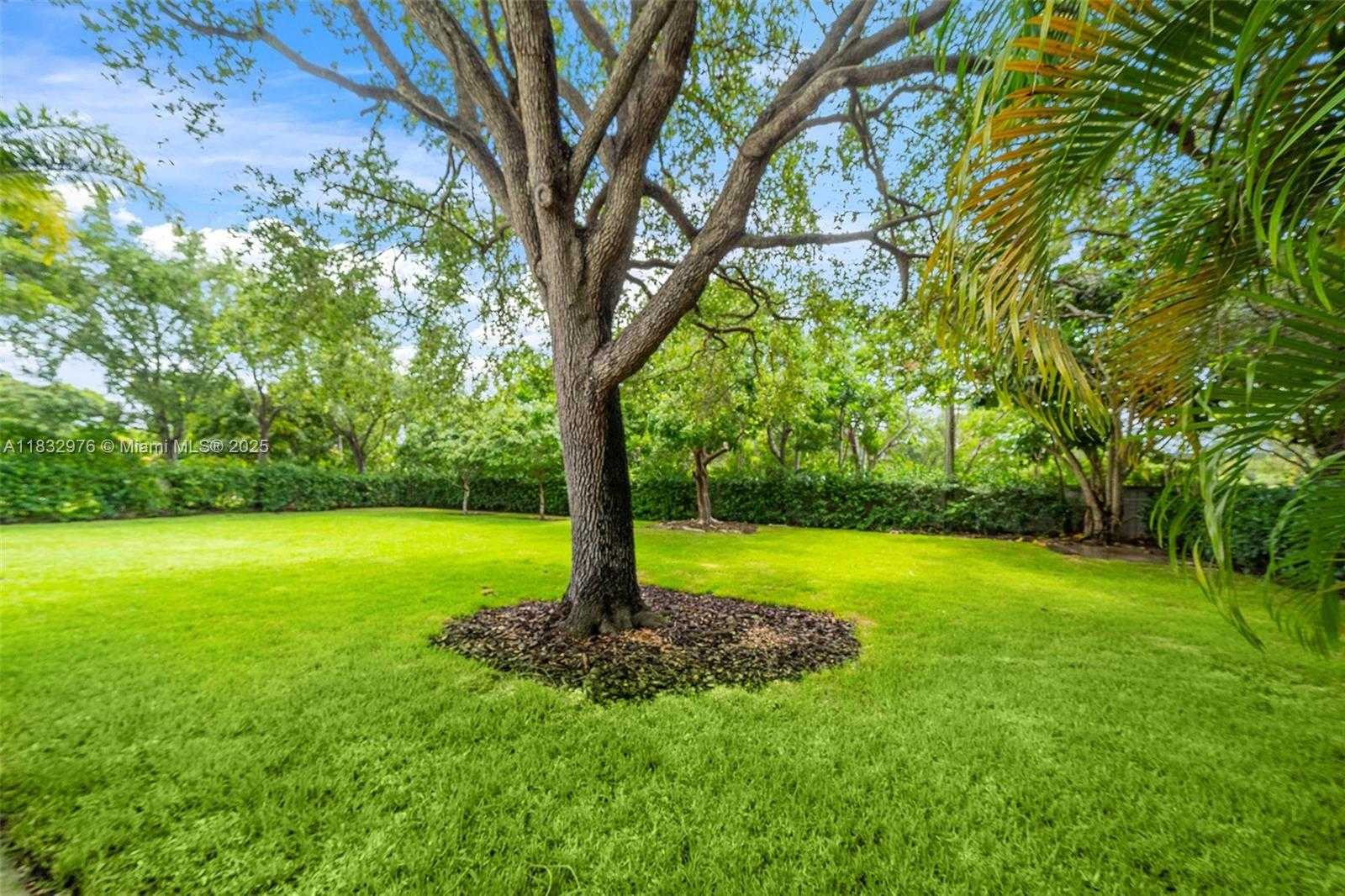 Small Image of 15121 SOUTH WEST 69TH CT, Palmetto Bay Number 64