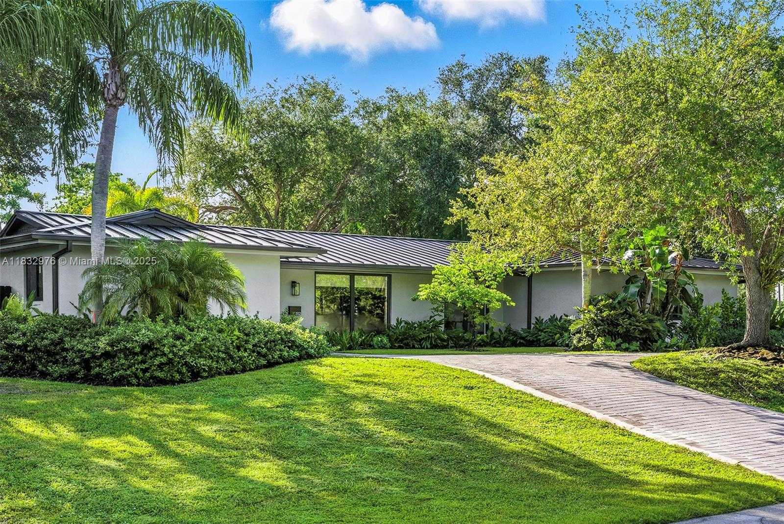 Small Image of 15121 SOUTH WEST 69TH CT, Palmetto Bay Number 69