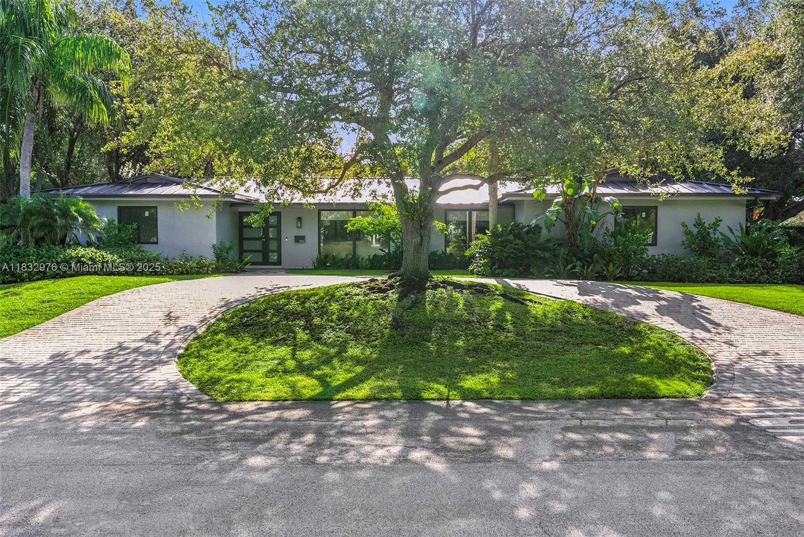 Small Image of 15121 SOUTH WEST 69TH CT, Palmetto Bay Number 70