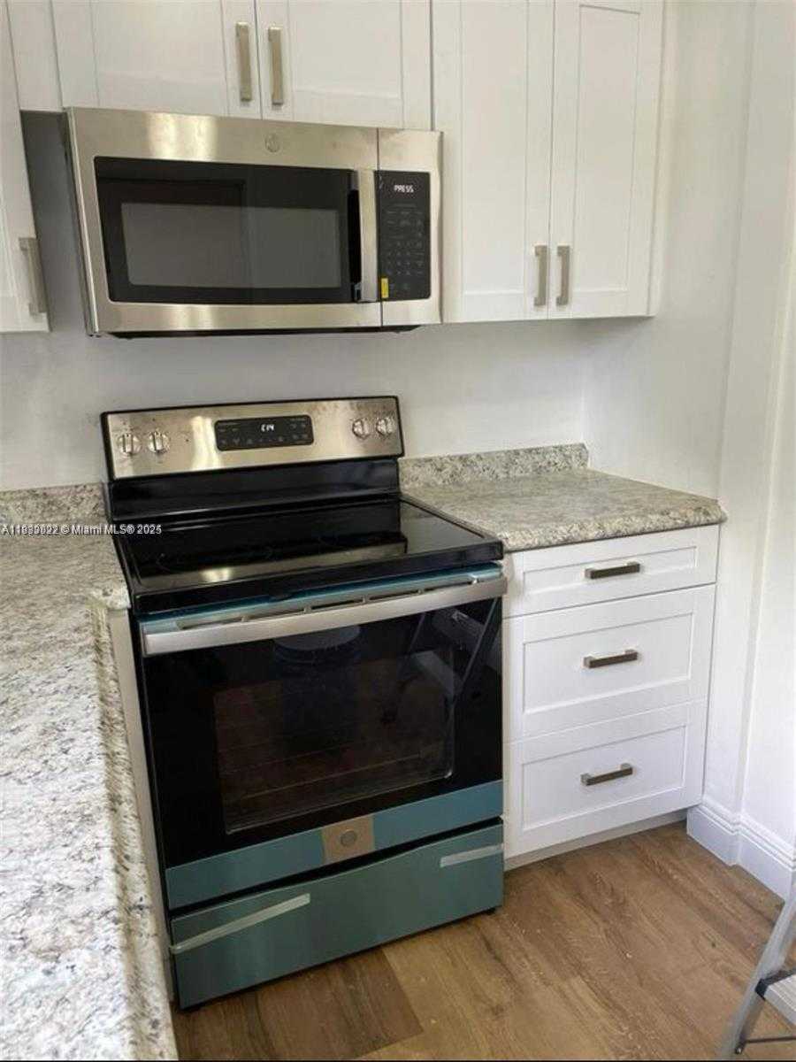 Small Image of 791 EAST 22ND ST, Hialeah Number 5
