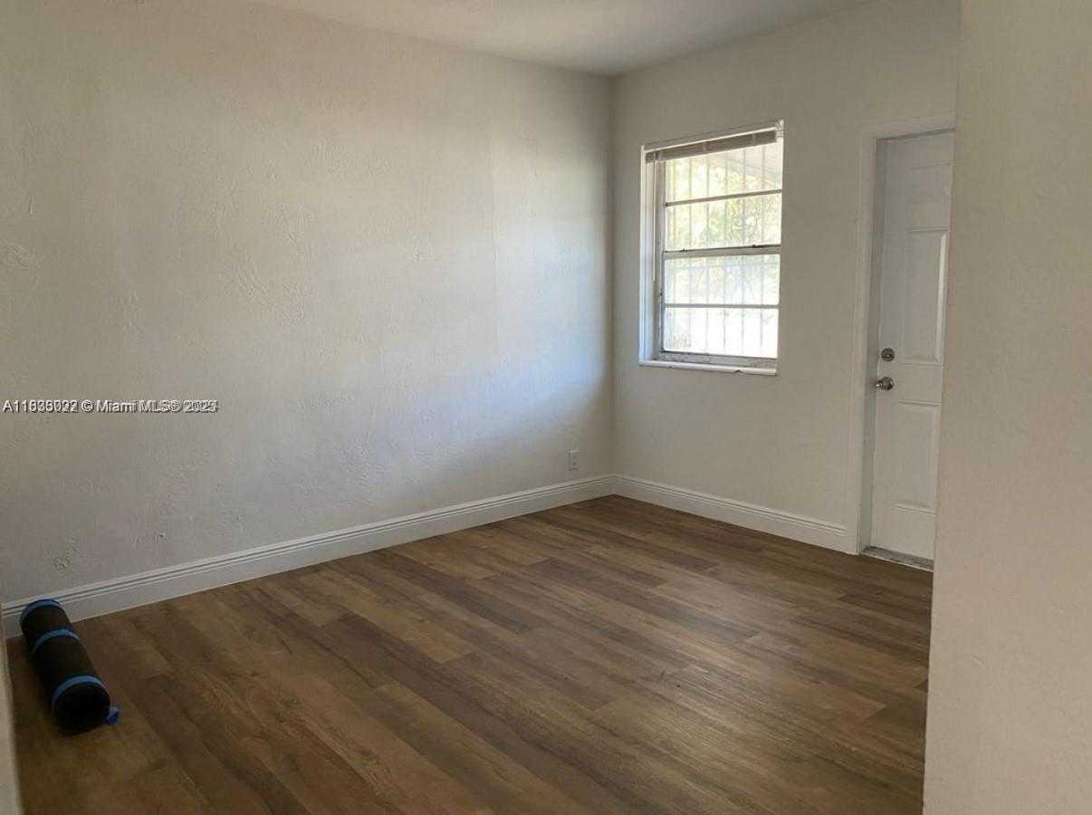 Small Image of 791 EAST 22ND ST, Hialeah Number 6