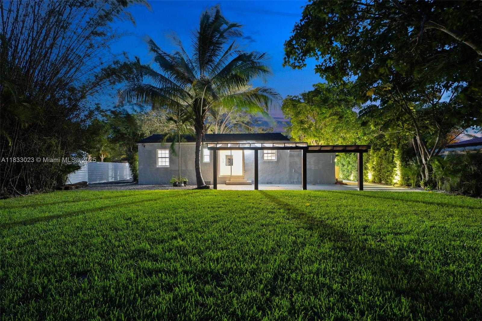 Small Image of 1003 NORTH EAST 115 ST, Biscayne Park Number 10