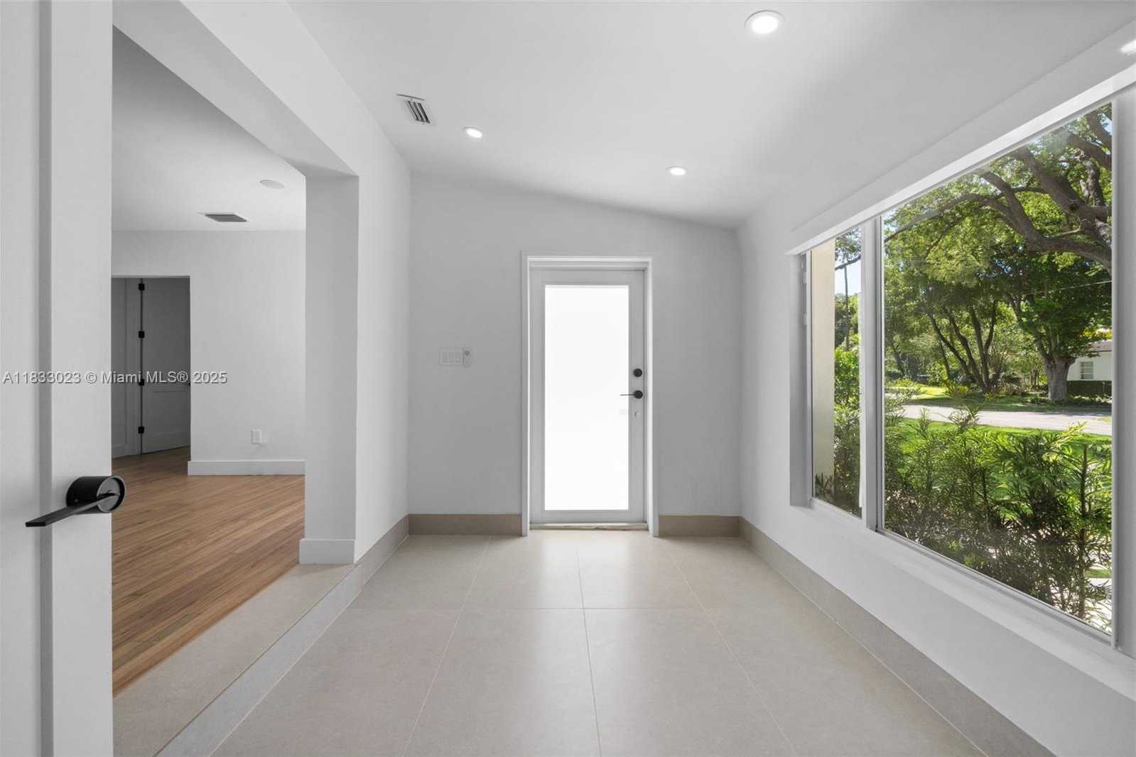 Small Image of 1003 NORTH EAST 115 ST, Biscayne Park Number 16