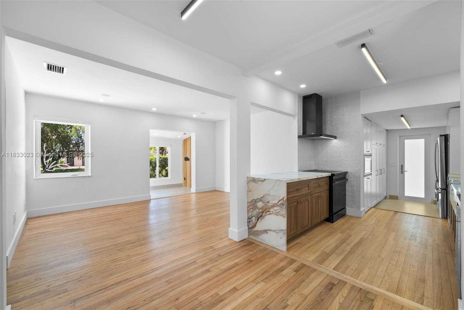 Small Image of 1003 NORTH EAST 115 ST, Biscayne Park Number 20