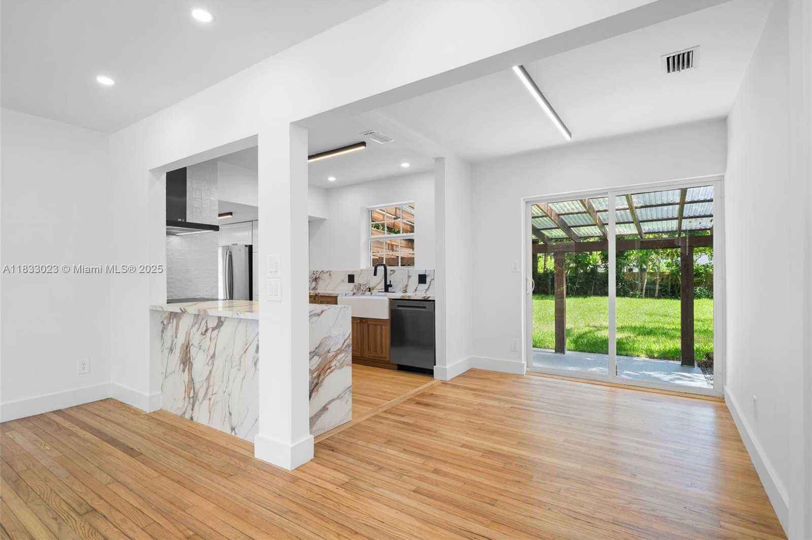 Small Image of 1003 NORTH EAST 115 ST, Biscayne Park Number 22