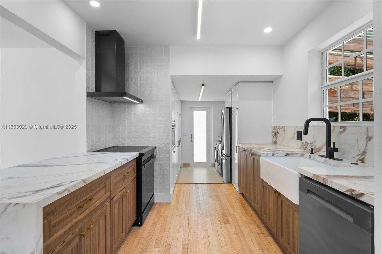 Small Image of 1003 NORTH EAST 115 ST, Biscayne Park Number 25
