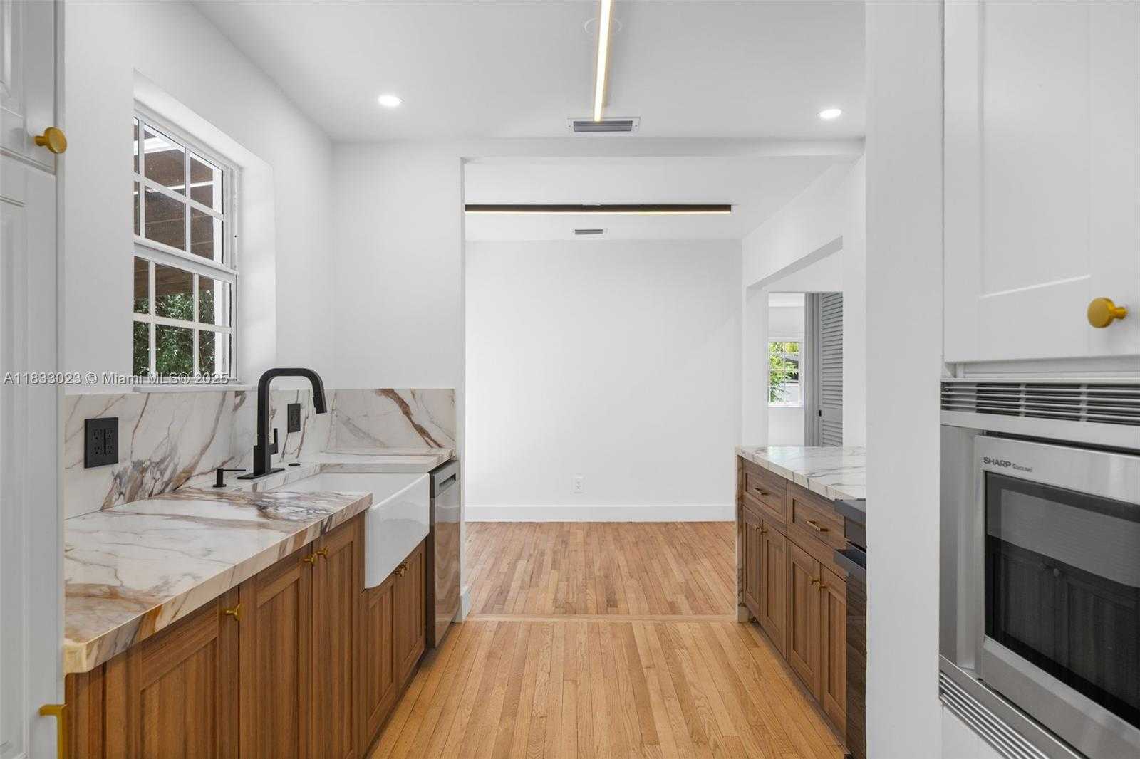 Small Image of 1003 NORTH EAST 115 ST, Biscayne Park Number 26