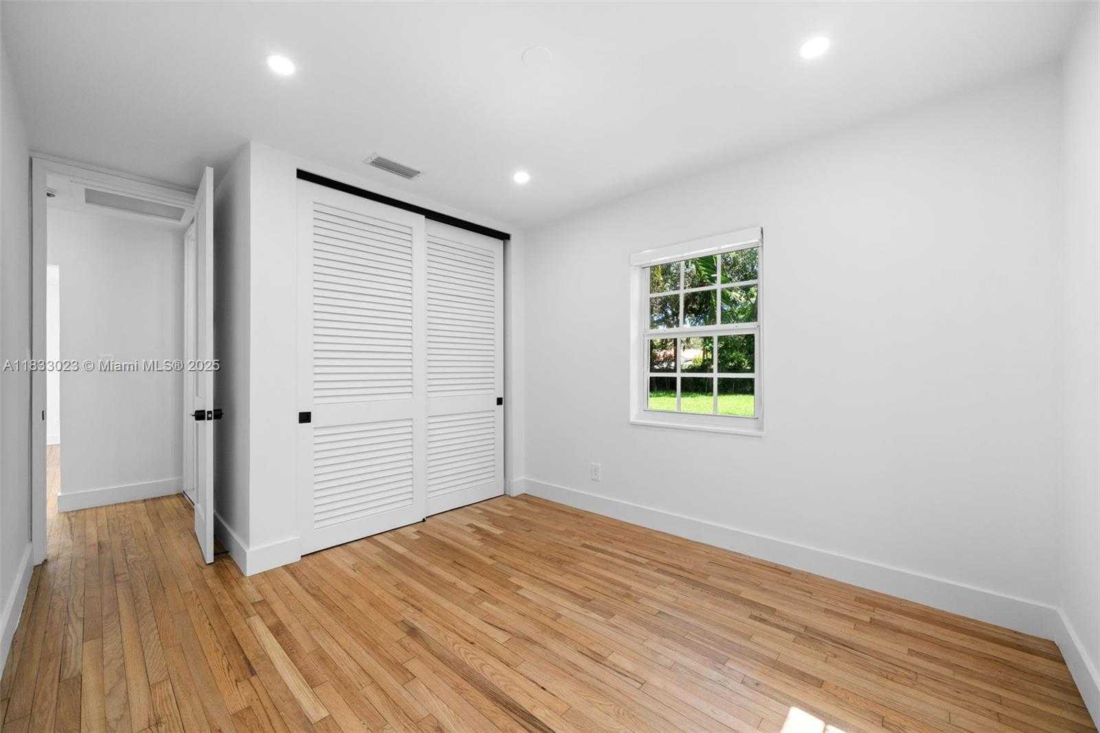 Small Image of 1003 NORTH EAST 115 ST, Biscayne Park Number 28