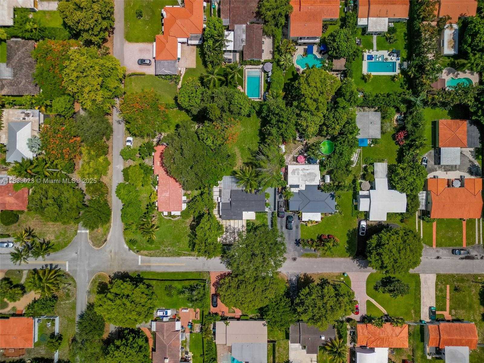 Small Image of 1003 NORTH EAST 115 ST, Biscayne Park Number 37