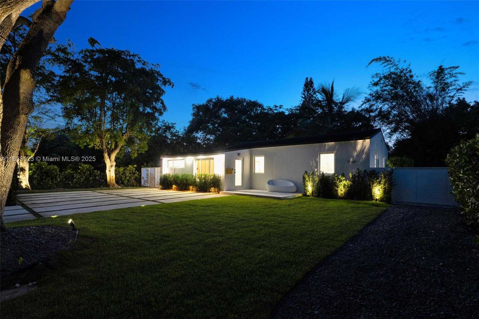Small Image of 1003 NORTH EAST 115 ST, Biscayne Park Number 4