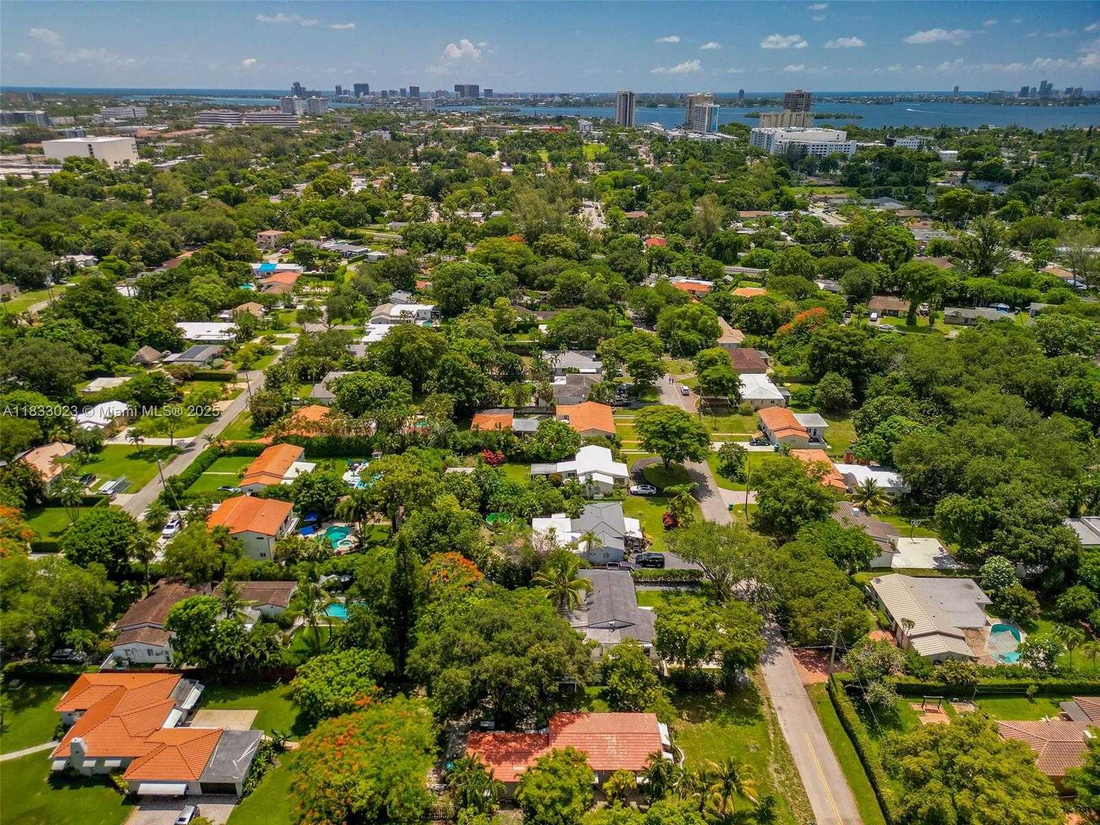 Small Image of 1003 NORTH EAST 115 ST, Biscayne Park Number 40