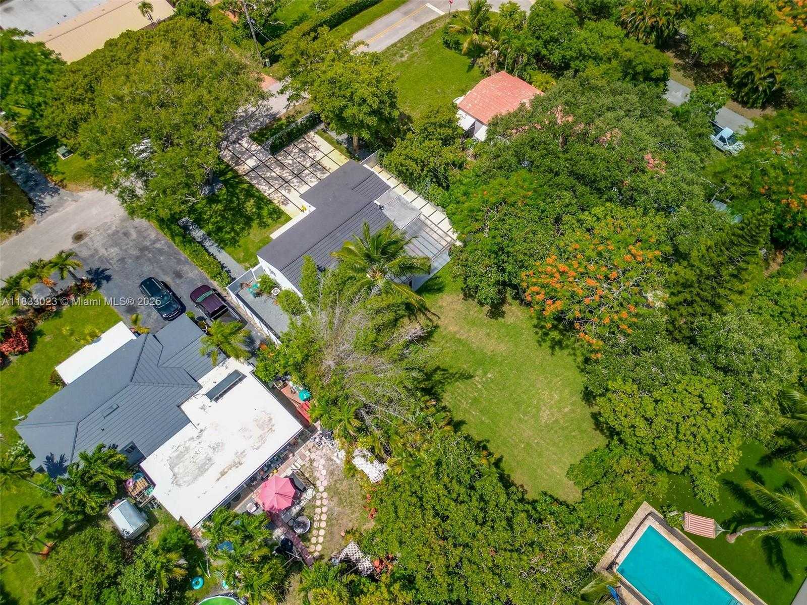 Small Image of 1003 NORTH EAST 115 ST, Biscayne Park Number 44