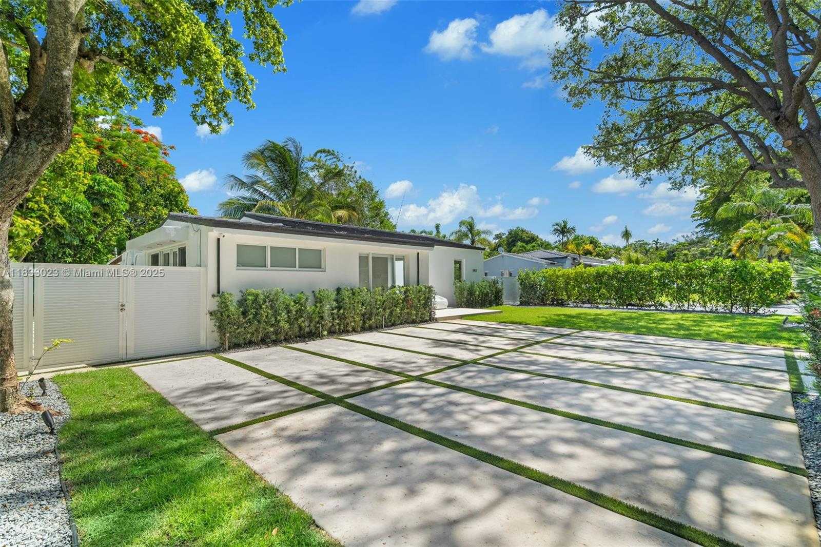 Small Image of 1003 NORTH EAST 115 ST, Biscayne Park Number 7