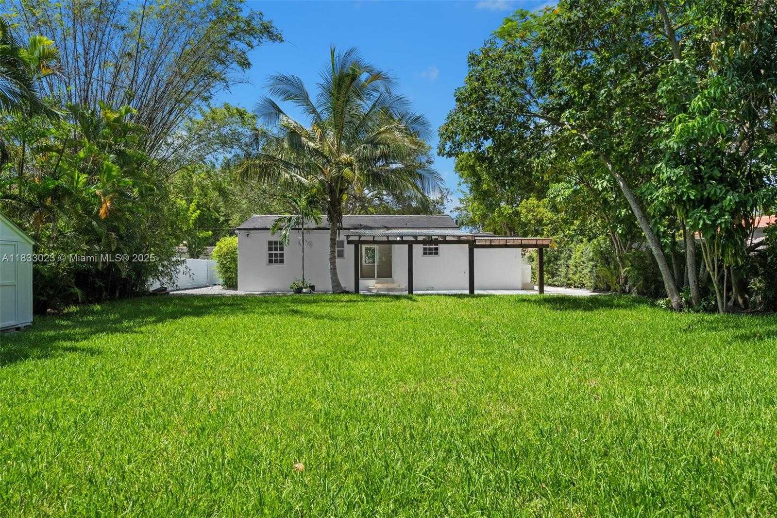 Small Image of 1003 NORTH EAST 115 ST, Biscayne Park Number 9