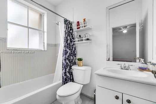 Small Image of 7936 SOUTH WEST 164TH PL, Miami Number 23