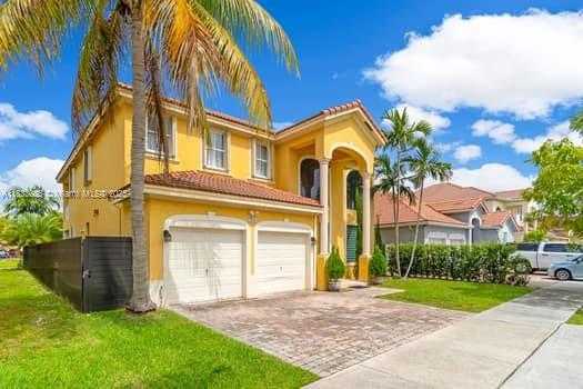 Small Image of 7936 SOUTH WEST 164TH PL, Miami Number 3