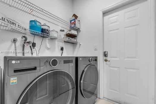 Small Image of 7936 SOUTH WEST 164TH PL, Miami Number 34