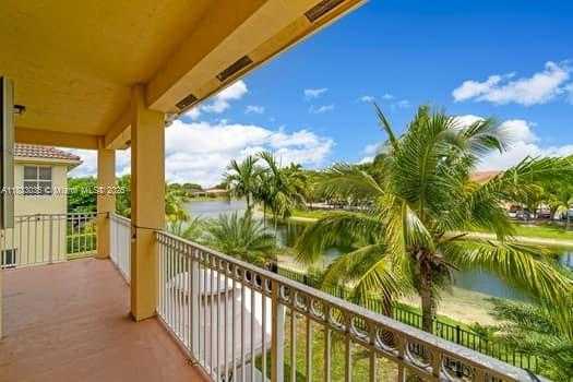 Small Image of 7936 SOUTH WEST 164TH PL, Miami Number 42