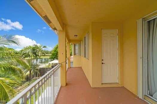 Small Image of 7936 SOUTH WEST 164TH PL, Miami Number 43