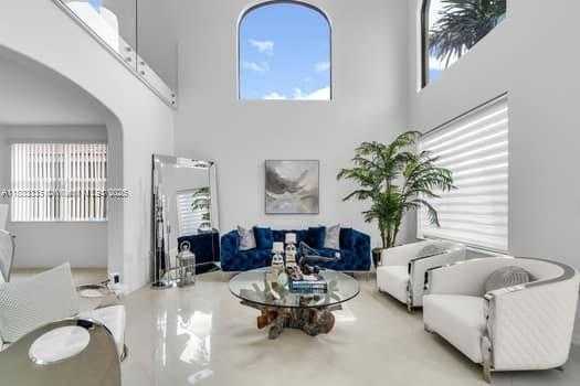 Small Image of 7936 SOUTH WEST 164TH PL, Miami Number 6
