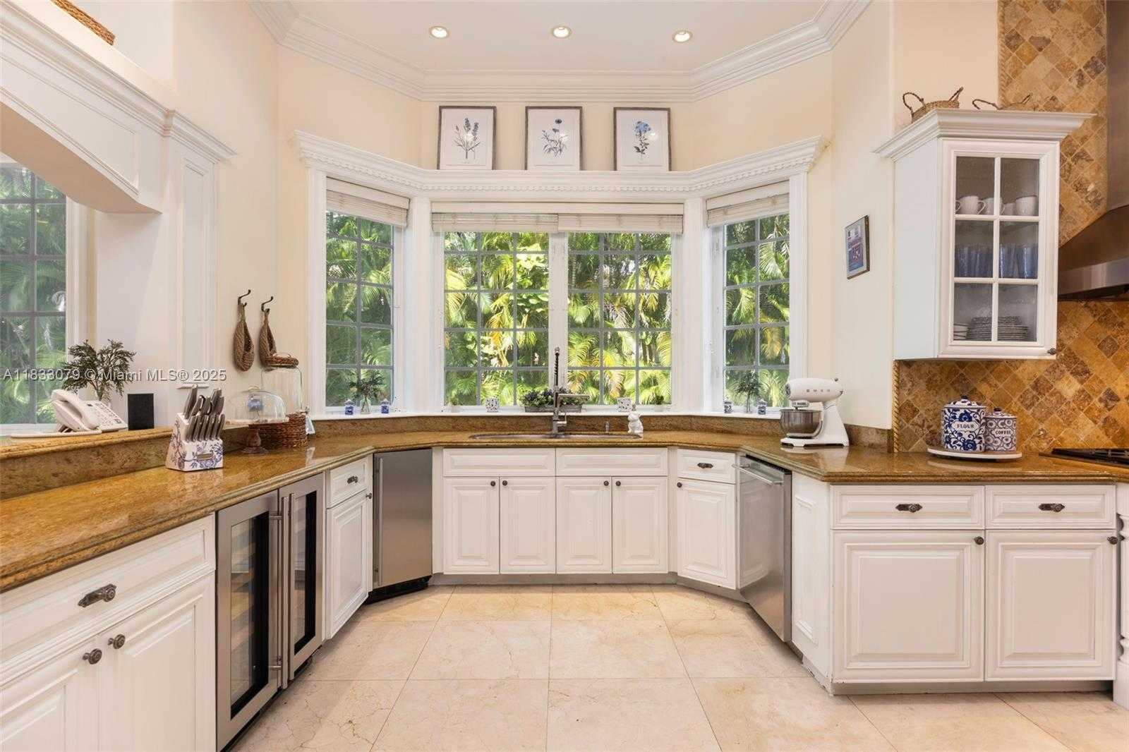 Small Image of 7245 SOUTH WEST 104TH ST, Pinecrest Number 25