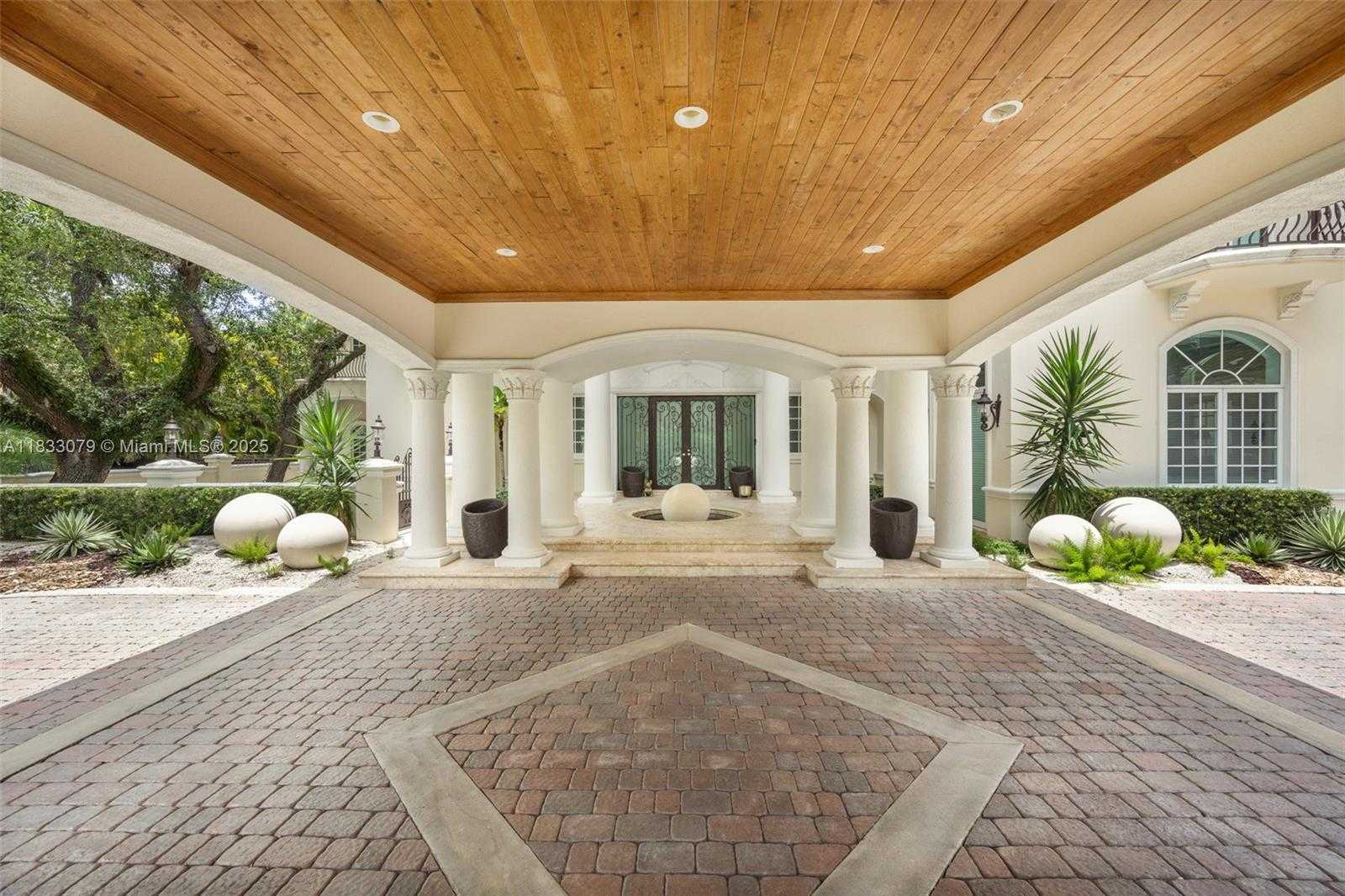 Small Image of 7245 SOUTH WEST 104TH ST, Pinecrest Number 3