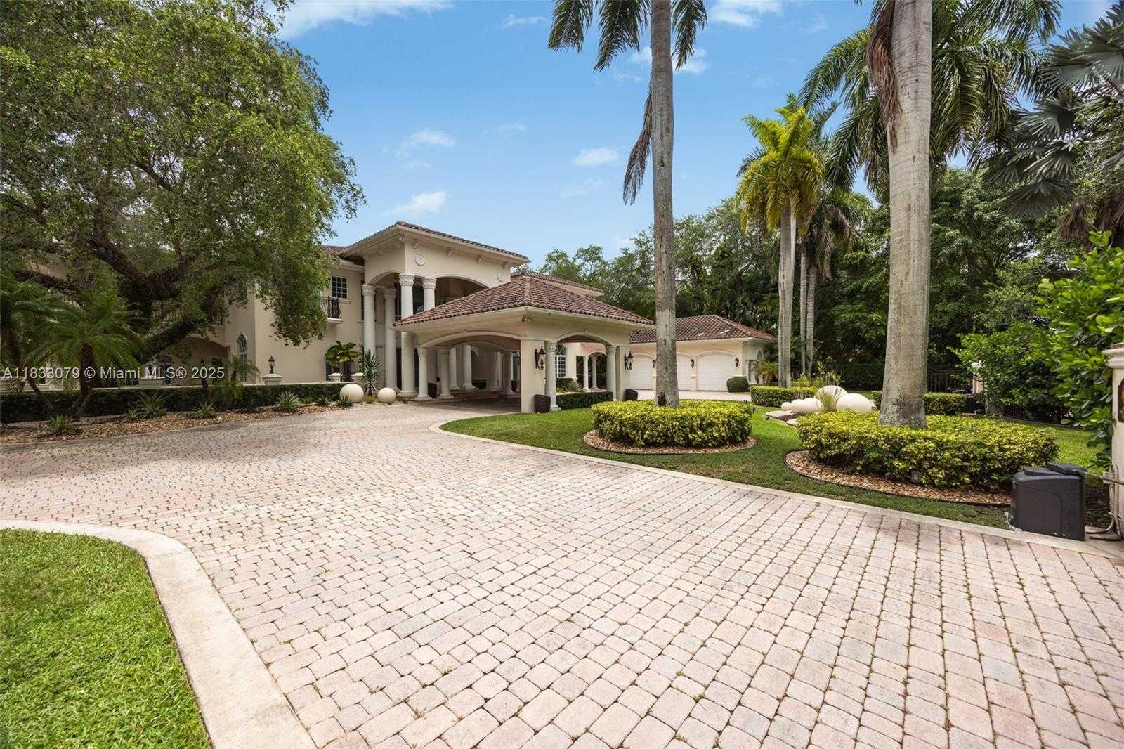 Small Image of 7245 SOUTH WEST 104TH ST, Pinecrest Number 5