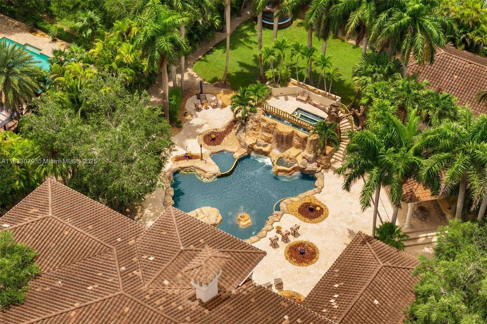 Small Image of 7245 SOUTH WEST 104TH ST, Pinecrest Number 65